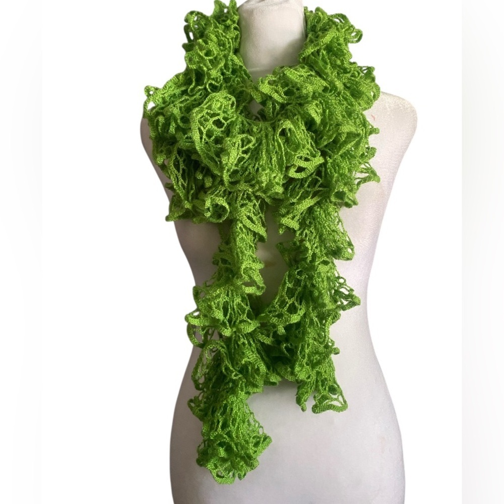 Handmade ruffle sashay green scarf